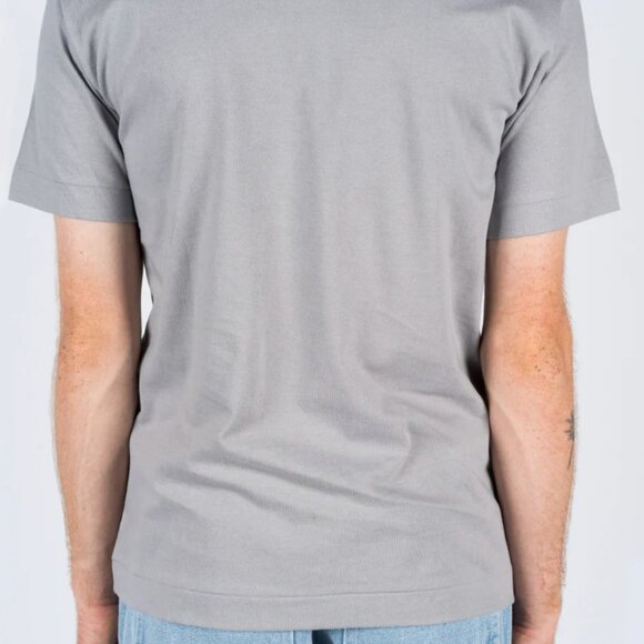 COMME DES GARCONS PLAY TSHIRT RED HEART GREY - Picture 4 of 8